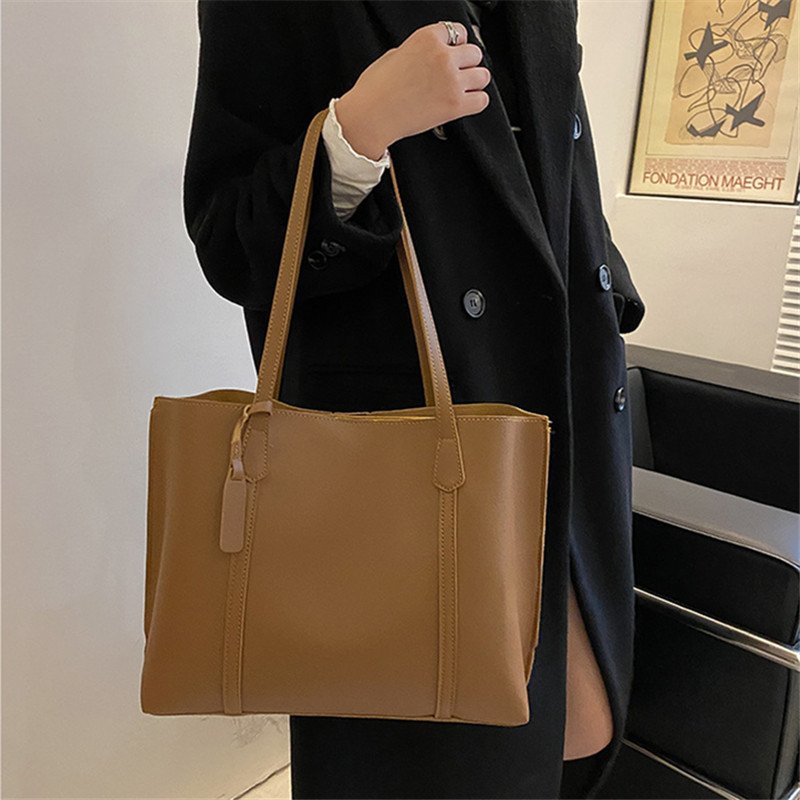 Classic Black Faux Leather Tot - Women'S Tote Bags For Work recension och pris