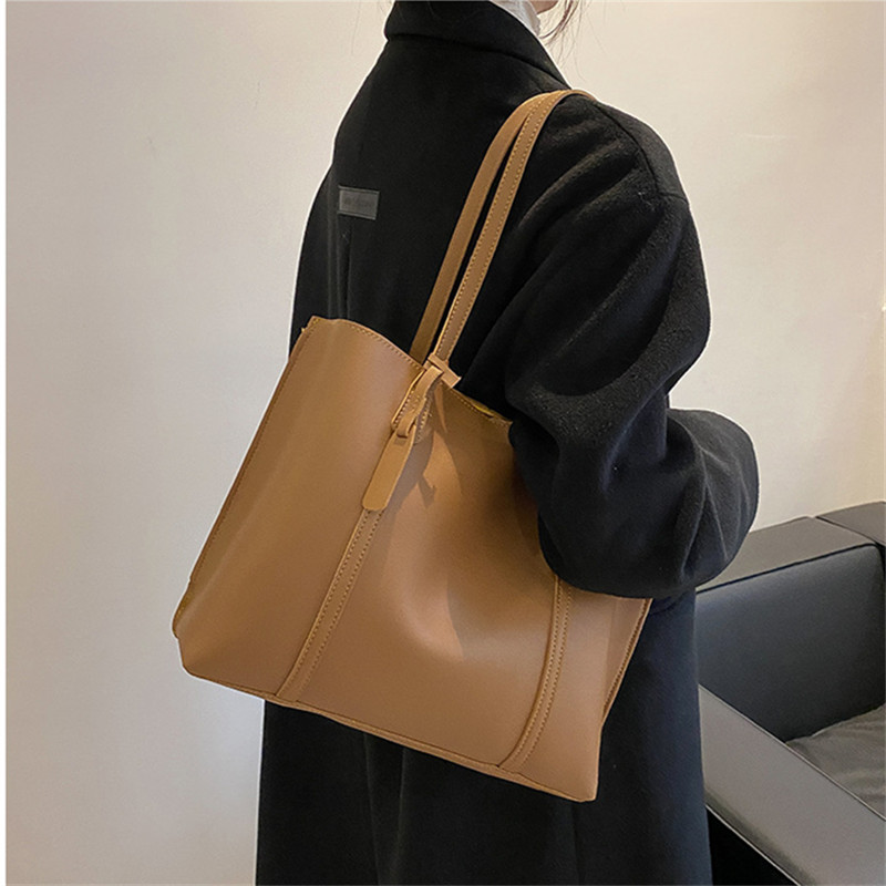 Classic Black Faux Leather Tot - Women'S Tote Bags For Work recension och pris