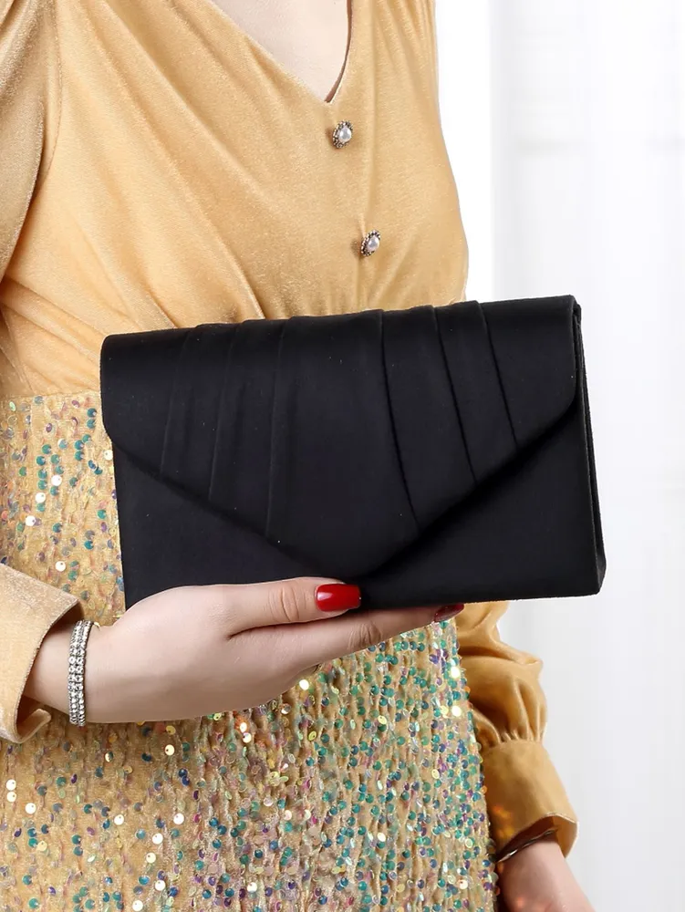 Luxury Satin Pleated Envelope  - Flap Bag Envelope recension och pris